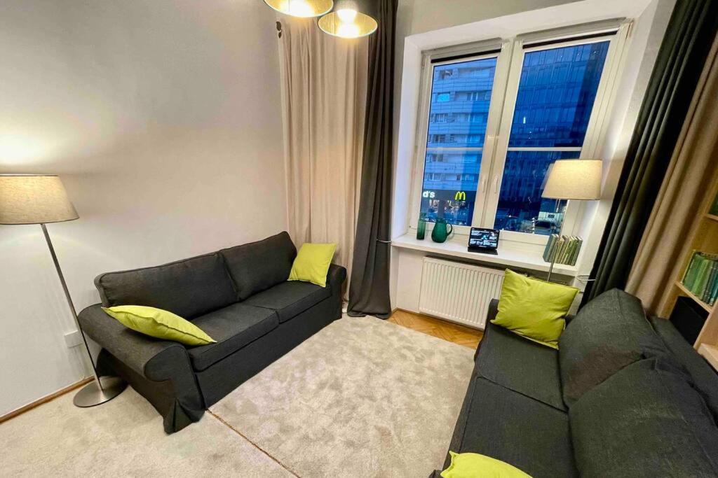 דירות ורשה Super Square Metro X2 Fast Wifi 55'Tv Netflix Hbo Appletv+ Amazontv מראה חיצוני תמונה