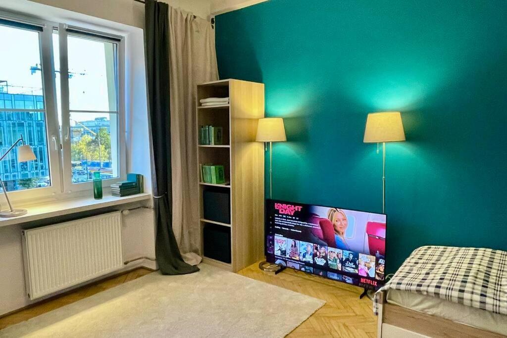 דירות ורשה Super Square Metro X2 Fast Wifi 55'Tv Netflix Hbo Appletv+ Amazontv מראה חיצוני תמונה